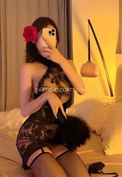 Cairns escorts Annabelle — 1