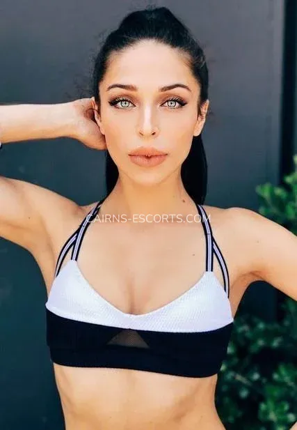 Cairns escorts Mariah — 6