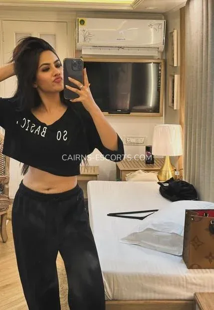 Cairns escorts Mona — 1