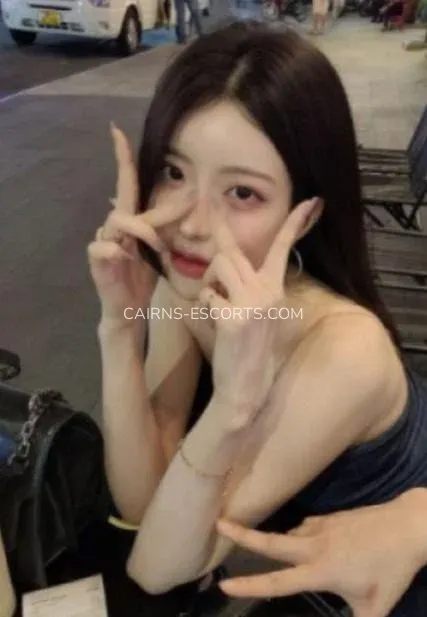 Cairns escorts Viola — 10