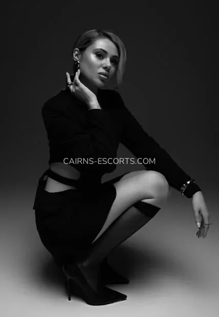 Cairns escorts Emilia — 7