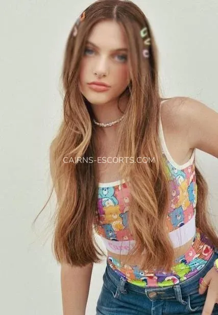 Cairns escorts Kristin — 5