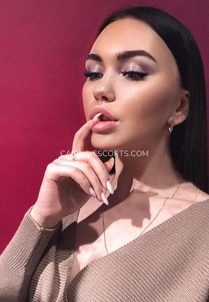 Cairns escorts Haley — 4