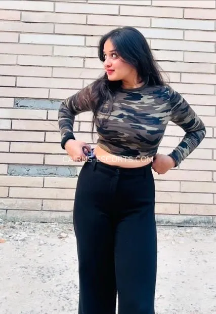 Cairns escorts Ella — 2