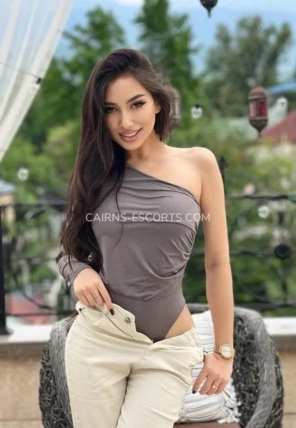 Cairns escorts Annika — 4