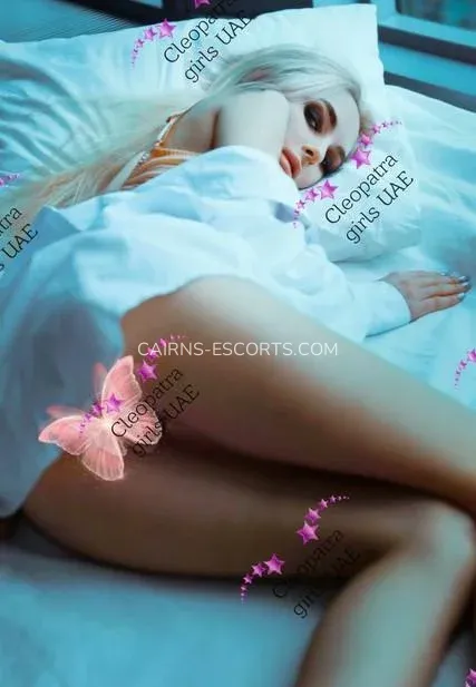Cairns escorts Diana — 6