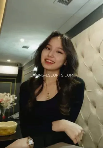 Cairns escorts Makenna — 5