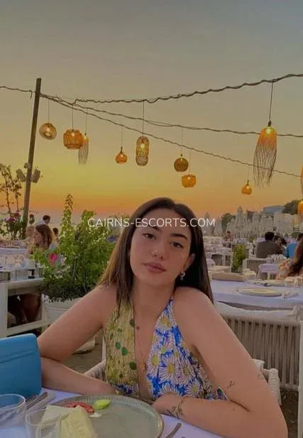 Cairns escorts Camilla — 1