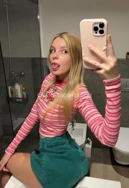 Cairns escorts Lindsay — 2