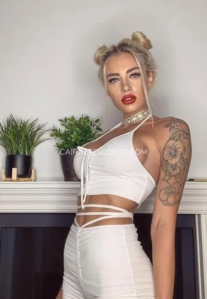 Cairns escorts Ingeborg — 4