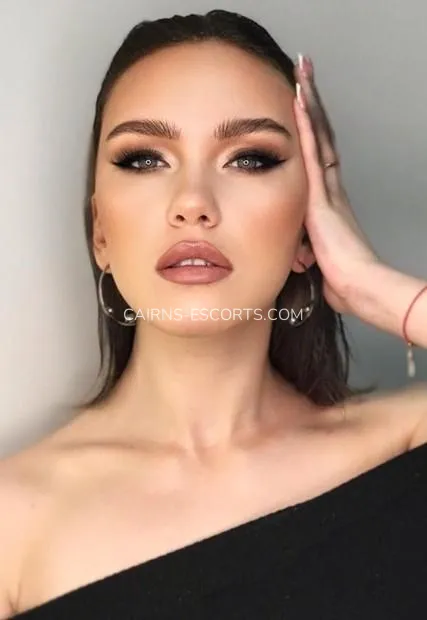 Cairns escorts Haley — 2