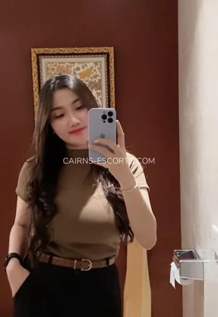 Cairns escorts Octavia — 2