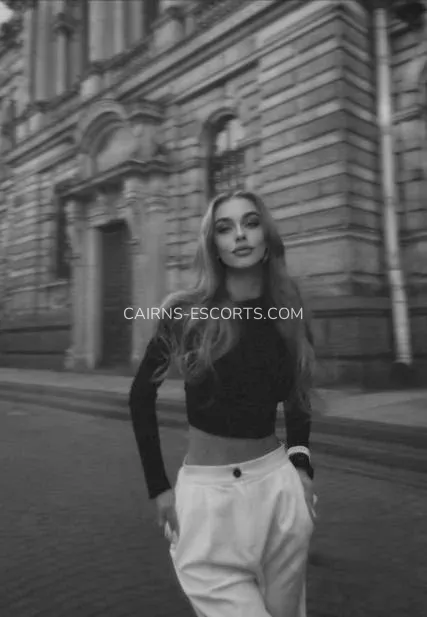 Cairns escorts Violante — 6