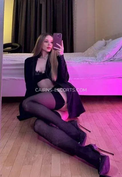 Cairns escorts Elvira — 10