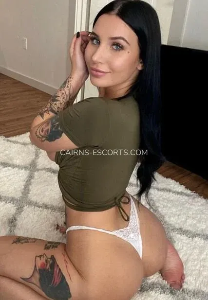 Cairns escorts Elin — 1
