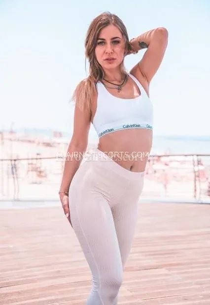 Cairns escorts Ariel — 1