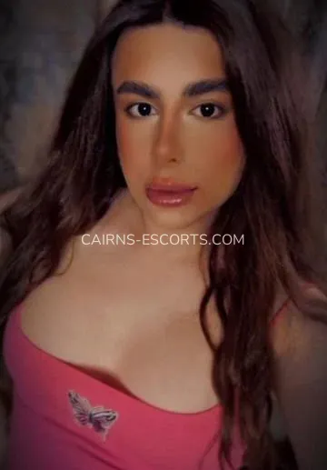Cairns escorts Caroline — 6