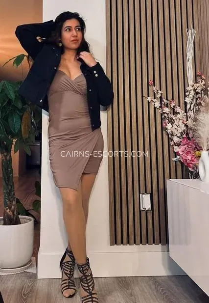 Cairns escorts Brianna — 1