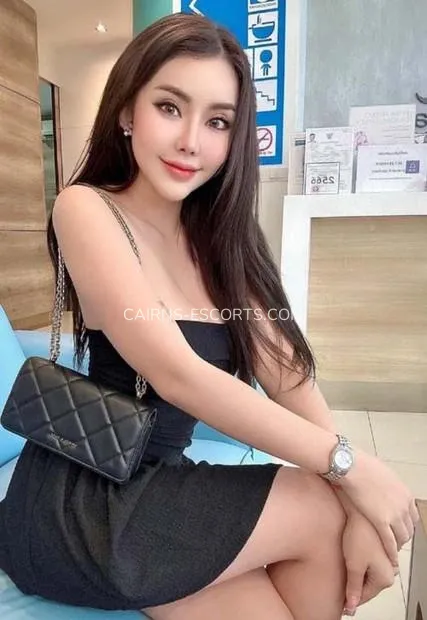 Cairns escorts Arianna — 2