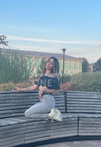 Cairns escorts Malin — 7