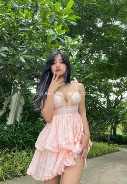 Cairns escorts Karen — 6