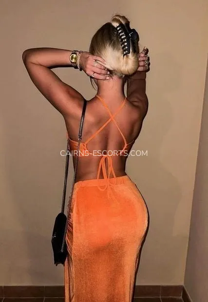 Cairns escorts Melanie — 2