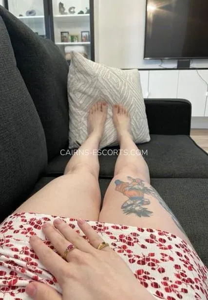 Cairns escorts Flora — 6