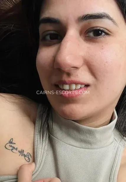 Cairns escorts Brianna — 3