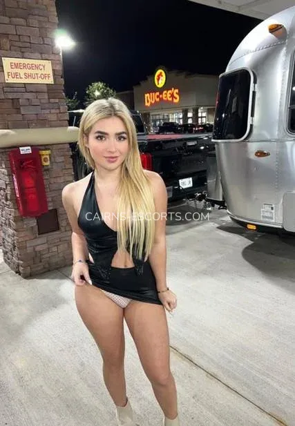 Cairns escorts Briana — 3