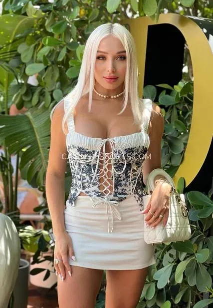 Cairns escorts Josephine — 4