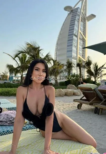 Cairns escorts Haley — 5