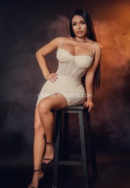 Cairns escorts Melanie — 1