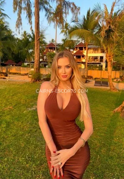 Cairns escorts Julia — 4