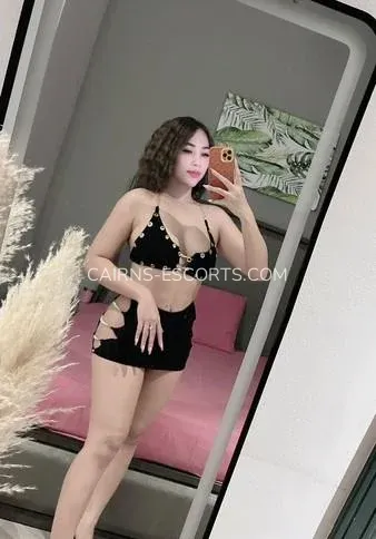 Cairns escorts Maja — 5