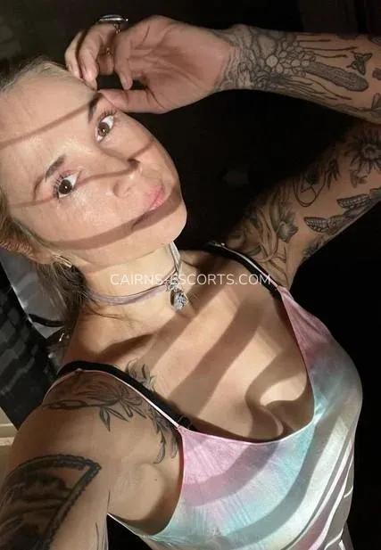Cairns escorts Kelly — 3