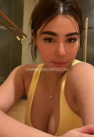 Cairns escorts Mia — 2