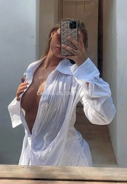 Cairns escorts liliana