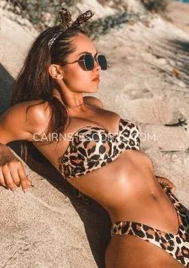 Cairns escorts Paris — 3