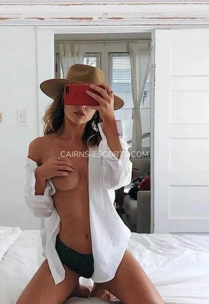 Cairns escorts Kylie — 2