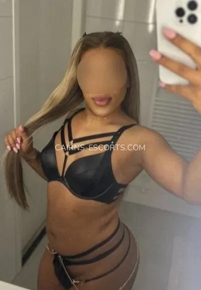 Cairns escorts Bella — 3