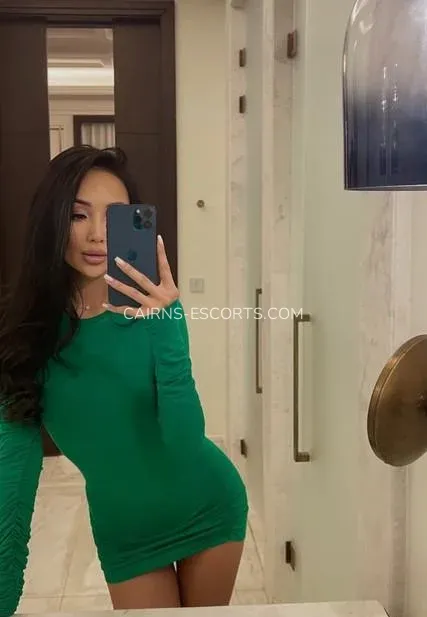 Cairns escorts Jenny — 6