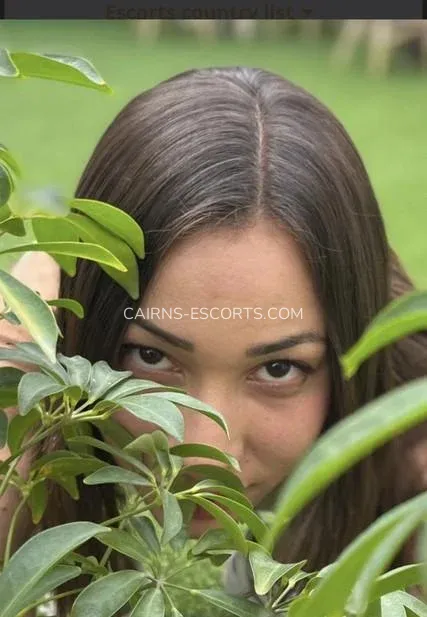 Cairns escorts Rylee — 3