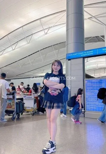 Cairns escorts Tiffany — 3