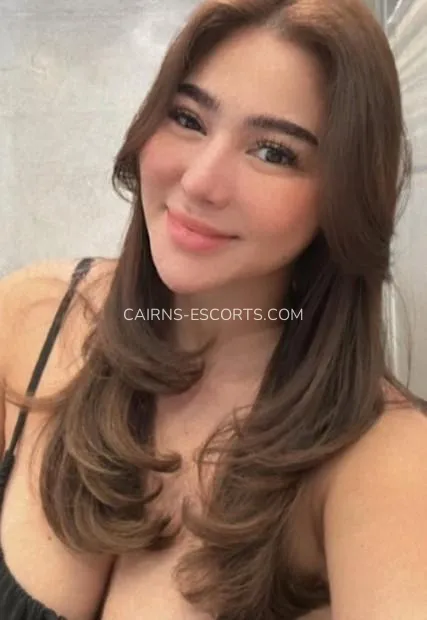 Cairns escorts Arianna