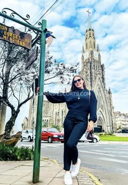 Cairns escorts Margareta — 2