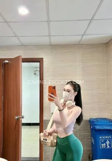 Cairns escorts Makenna — 1