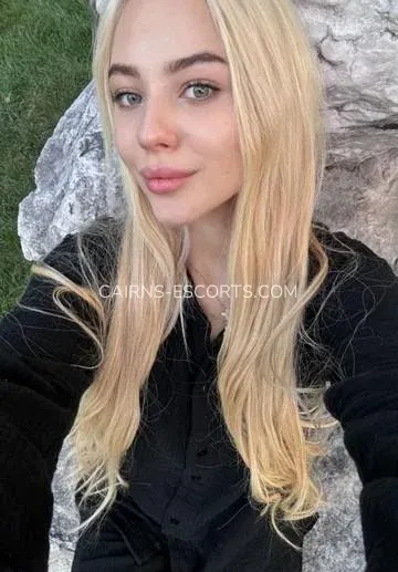 Cairns escorts Agneta — 3