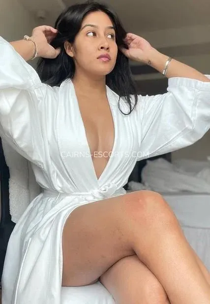 Cairns escorts Payton — 6