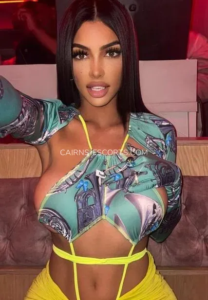 Cairns escorts Josefin — 3
