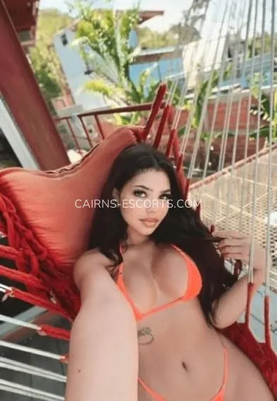 Cairns escorts Linda — 2